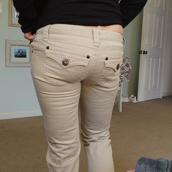 EUC Tommy Hilfiger khaki's - Picture 6 of 6